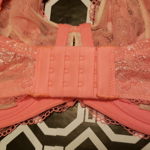 Victoria's Secret | BBV Unlined Lace Demi 36DDD - Picture 8 of 9